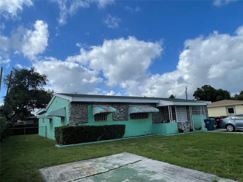 4 bedroom SingleFamilyResidence at 17140 NW 31st Avenue, Myrtle Grove, Miami Gardens — photo 4