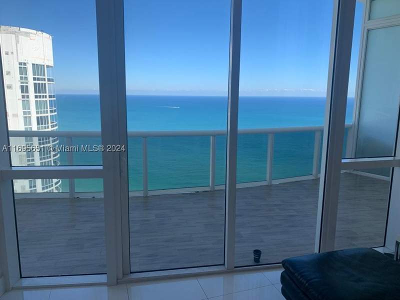 2 bedroom Condominium at 15811 Collins Ave 4203, Tdr Tower III Condo, Sunny Isles Beach — photo 3