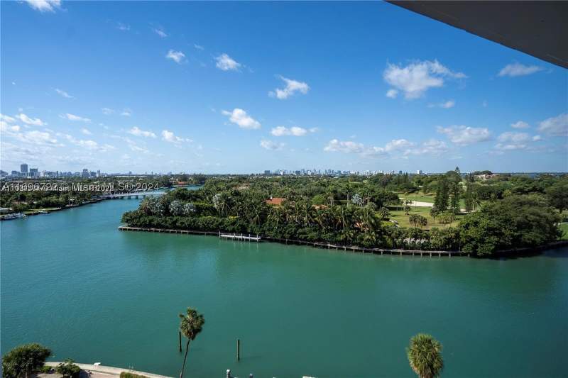 2 bedroom Condominium at 9102 W Bay Harbor 4B, Blair House Condo - West, Bay Harbor Islands — photo 2