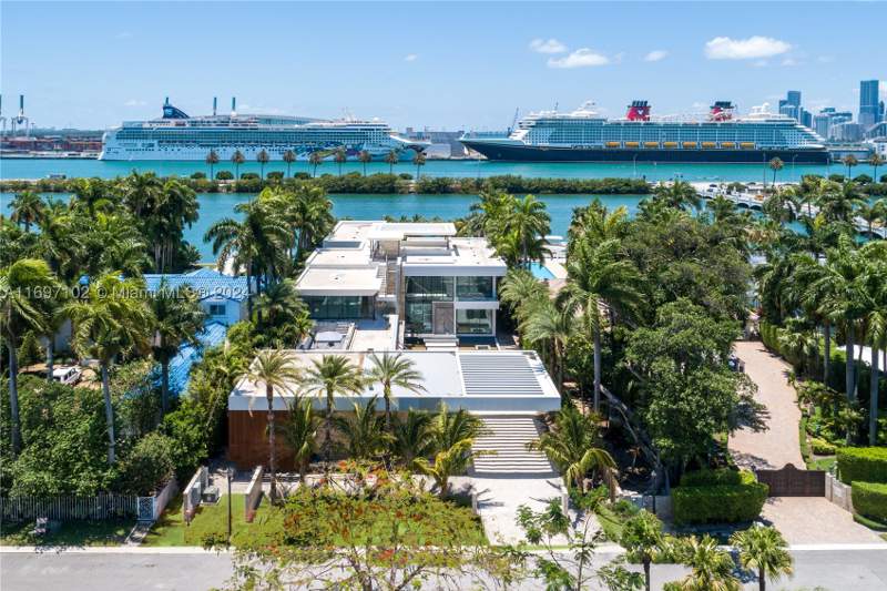 9 bedroom SingleFamilyResidence at 130 Palm Ave, Palm Island, Miami Beach — photo 3