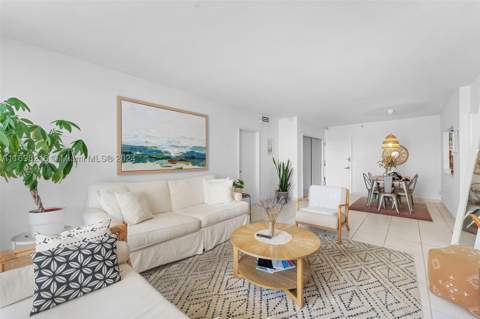 5700 Collins Ave 5B, Miami Beach FL - photo 14 of 30