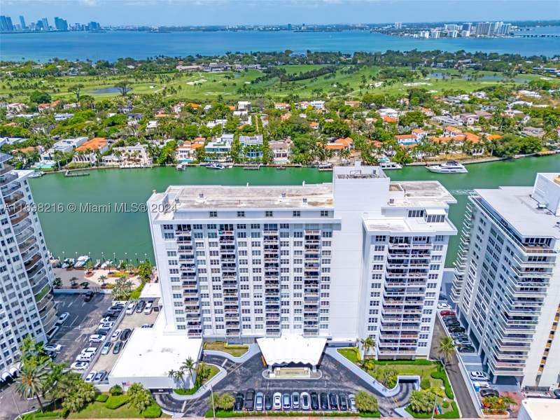 2 bedroom Condominium at 5700 Collins Ave 5B, Seacoast 5700 Condo, Miami Beach — photo 2