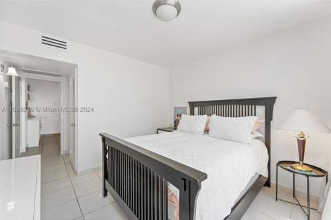 5700 Collins Ave 5B, Miami Beach FL - photo 21 of 30