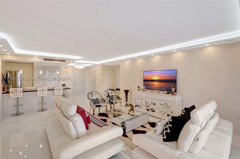 2 bedroom Condominium at 9801 W Collins Ave 5O/complete renovated, Balmoral Condo, Bal Harbour — photo 2