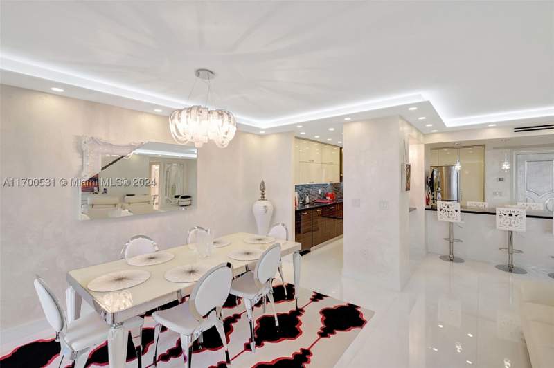 2 bedroom Condominium at 9801 W Collins Ave 5O/complete renovated, Balmoral Condo, Bal Harbour — photo 4