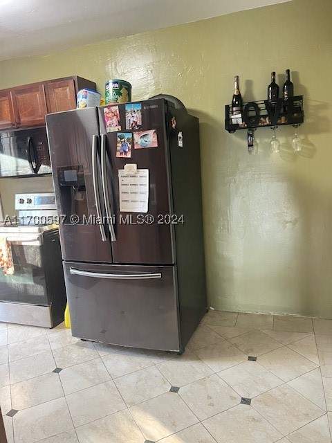 161 NW 35th St, Miami FL - photo 8 of 36