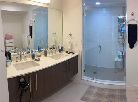 7825 NW 107th Ave 718, Doral FL - photo 9 of 30