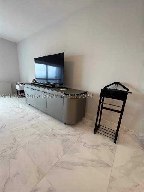 1435 Brickell Ave 3307, Miami FL - photo 16 of 77