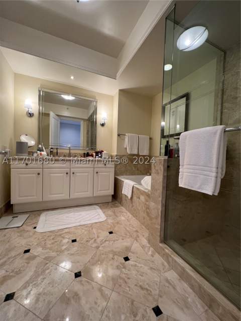 1435 Brickell Ave 3307, Miami FL - photo 20 of 77