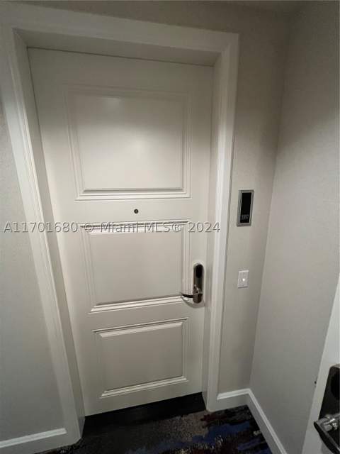1435 Brickell Ave 3307, Miami FL - photo 6 of 77