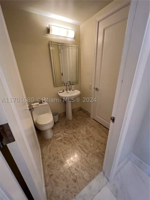 1435 Brickell Ave 3307, Miami FL - photo 9 of 77