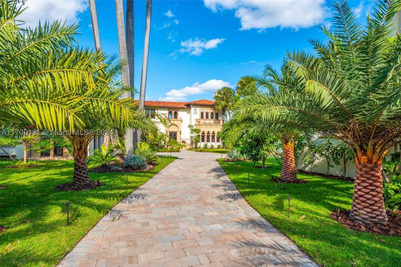 8 bedroom SingleFamilyResidence at 49 Palm Ave, Palm Island, Miami Beach — photo 3