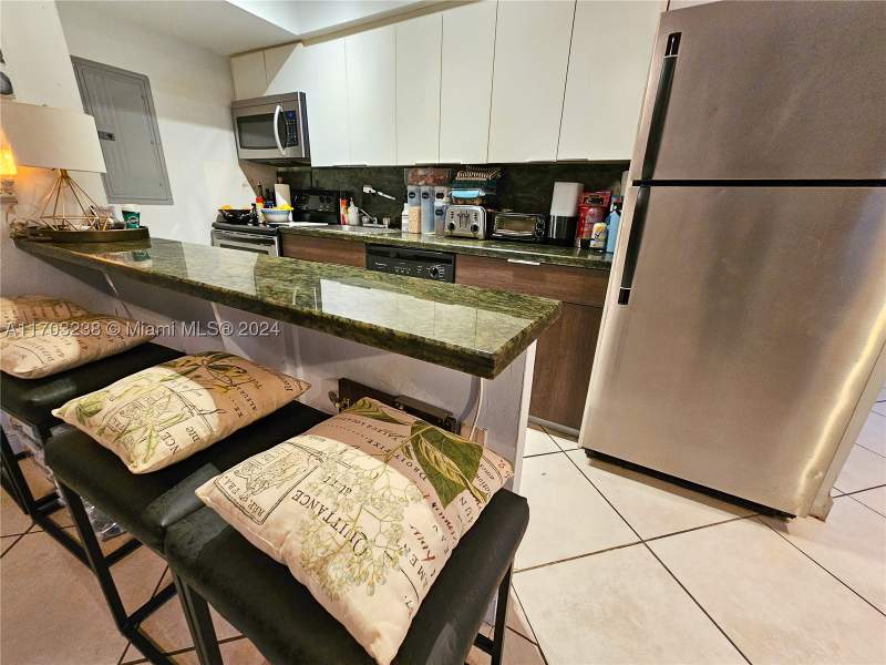 1 bedroom Condominium at 1559 Michigan Ave 104, Lincoln View Condo, Miami Beach — photo 2