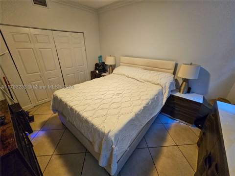 1559 Michigan Ave 104, Miami Beach FL - photo 7 of 14