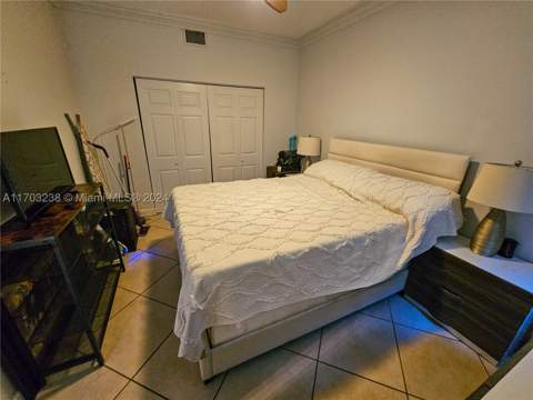 1559 Michigan Ave 104, Miami Beach FL - photo 8 of 14