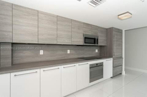 400 Sunny Isles Blvd 919, Sunny Isles Beach FL - photo 12 of 30