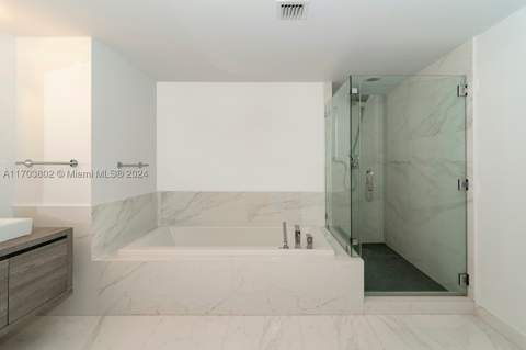 400 Sunny Isles Blvd 919, Sunny Isles Beach FL - photo 22 of 30