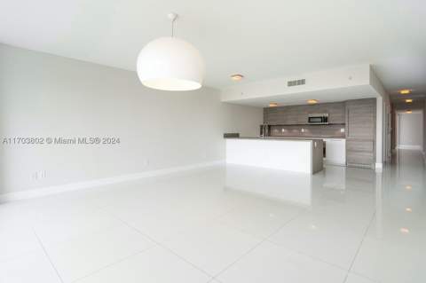 400 Sunny Isles Blvd 919, Sunny Isles Beach FL - photo 9 of 30