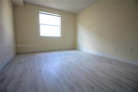 17150 N Bay Rd 2612, Sunny Isles Beach FL - photo 9 of 26