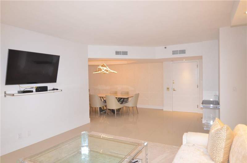 3 bedroom Condominium at 19355 Turnberry Way 7-L, Turnberry Towers, Aventura — photo 4