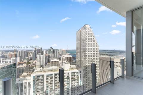 300 Biscayne Blvd Way 5209, Miami FL - photo 15 of 42