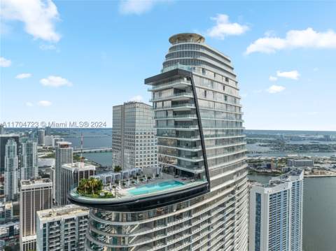 300 Biscayne Blvd Way 5209, Miami FL - photo 20 of 42