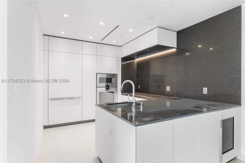 2 bedroom Condominium at 300 Biscayne Blvd Way 5209, Aston Martin Residences, Miami — photo 5