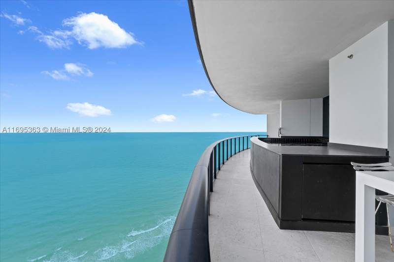 4 bedroom Condominium at 18555 Collins Ave 3405, 18555 Collins Avenue Cond, Sunny Isles Beach — photo 3