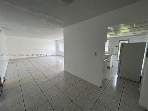 11855 NE 19th Dr 8, North Miami FL - photo 7 of 22