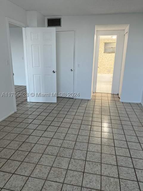 15600 NW 7th Ave 821, Miami FL - photo 7 of 11