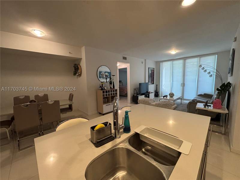 2 bedroom Condominium at 7825 NW 107th Ave 310, Midtown At Doral, Doral — photo 4