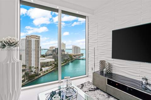 495 Brickell Ave 1702, Miami FL - photo 11 of 61