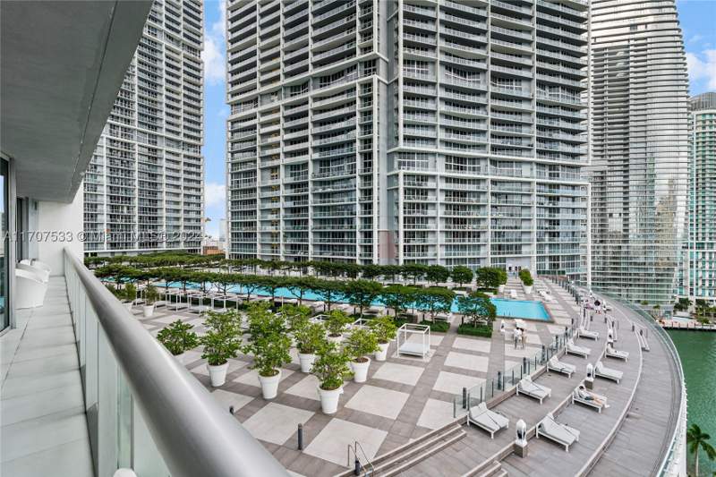 2 bedroom Condominium at 495 Brickell Ave 1702, Icon Brickell No Two, Miami — photo 5