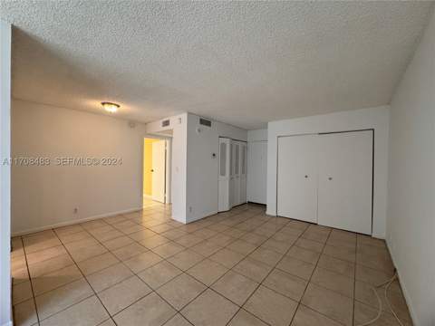 16919 N Bay Rd 117, Sunny Isles Beach FL - photo 10 of 20
