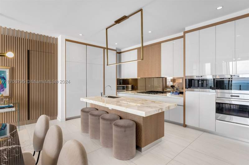 4 bedroom Condominium at 2811 S Bayshore Dr 20BC, C.G.B. Subdivision, Miami — photo 5