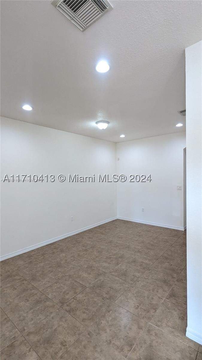 4 bedroom Townhouse at 11840 SW 154th Ave 11840, Century Gardens At Tamiam, Miami — photo 4