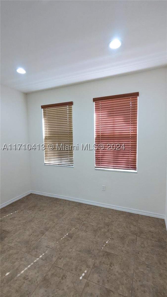 4 bedroom Townhouse at 11840 SW 154th Ave 11840, Century Gardens At Tamiam, Miami — photo 5