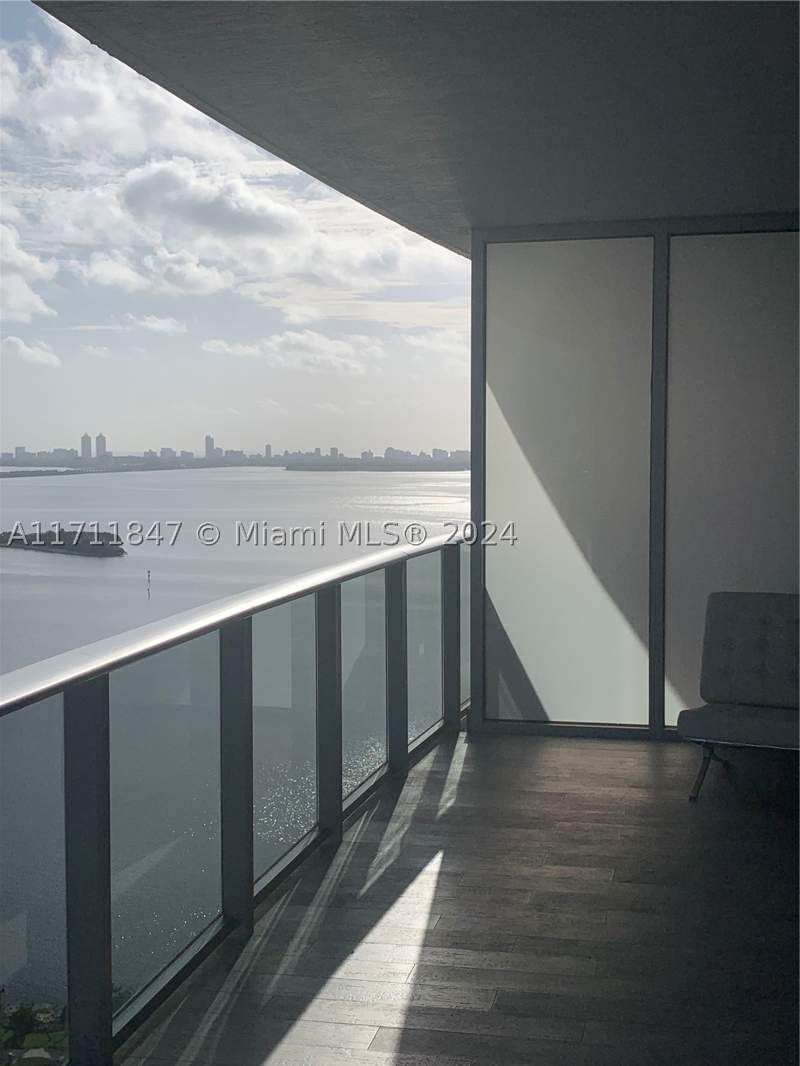 1 bedroom Condominium at 488 NE 18th St 2705, Aria On The Bay Condo, Miami — photo 4