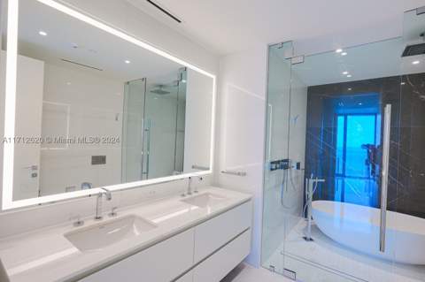 300 Biscayne Boulevard Way 1806, Miami FL - photo 17 of 55