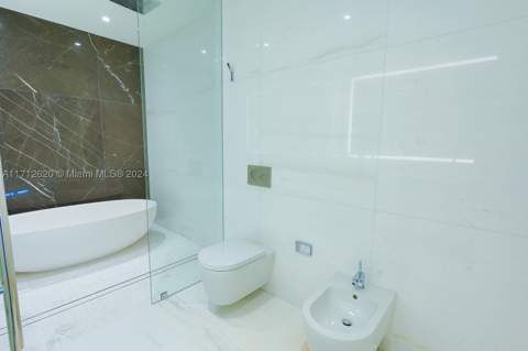 300 Biscayne Boulevard Way 1806, Miami FL - photo 24 of 55