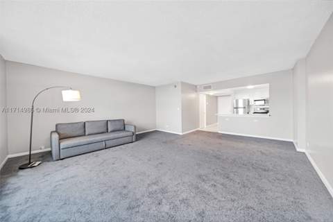 2301 Collins Ave 1030, Miami Beach FL - photo 11 of 33