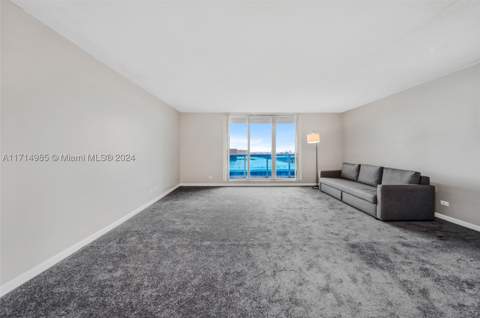 2301 Collins Ave 1030, Miami Beach FL - photo 17 of 33