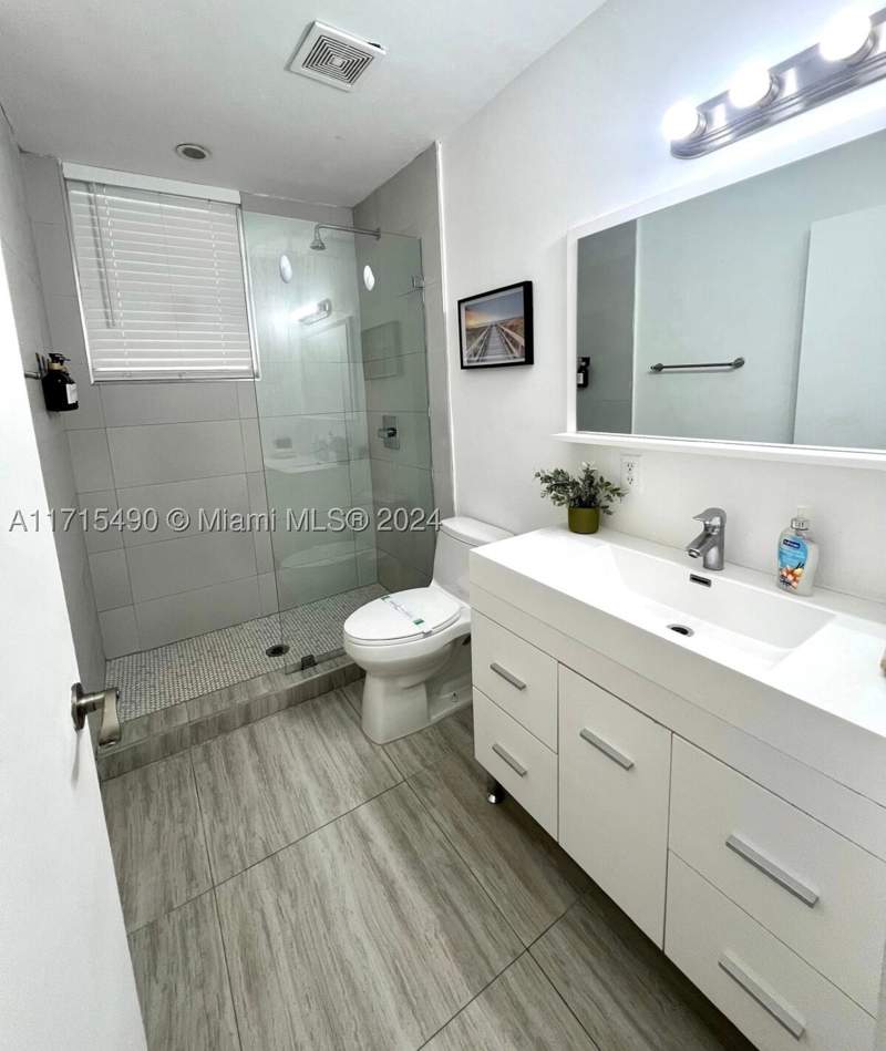 1 bedroom Condominium at 1611 Meridian Ave 102, Emily Condo, Miami Beach — photo 5