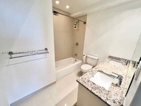 1000 West Ave Ph-07, Miami Beach FL - photo 13 of 65