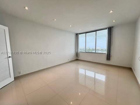 1000 West Ave Ph-07, Miami Beach FL - photo 8 of 65