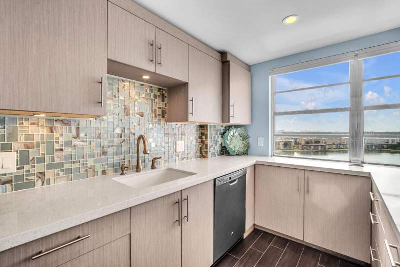 2 bedroom Condominium at 2801 NE 183rd Street 1417w, Admirals Port, Aventura — photo 5
