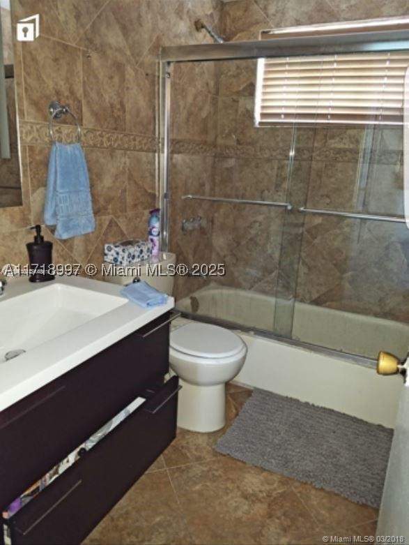 2 bedroom Condominium at 7920 East Dr 6, Belle Isle Condo, North Bay Village — photo 5