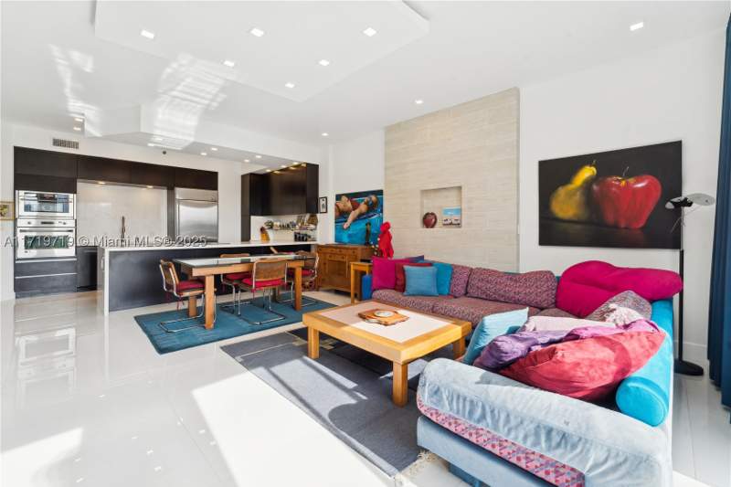 3 bedroom Condominium at 3700 Island Blvd Cph03, Mediterranean Village Con, Aventura — photo 2