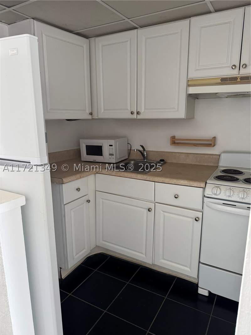 0 bedroom Condominium at 7904 West Dr 204, Bayshore Yacht & Tennis C, North Bay Village — photo 3
