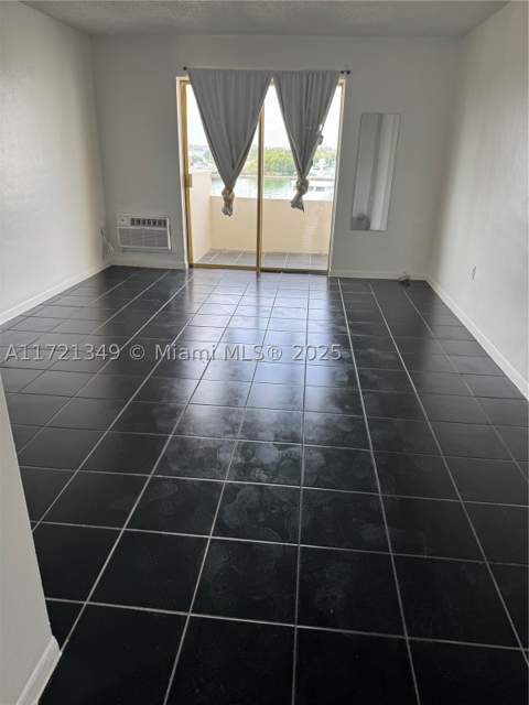 7904 West Dr 204, North Bay Village FL - photo 6 of 7